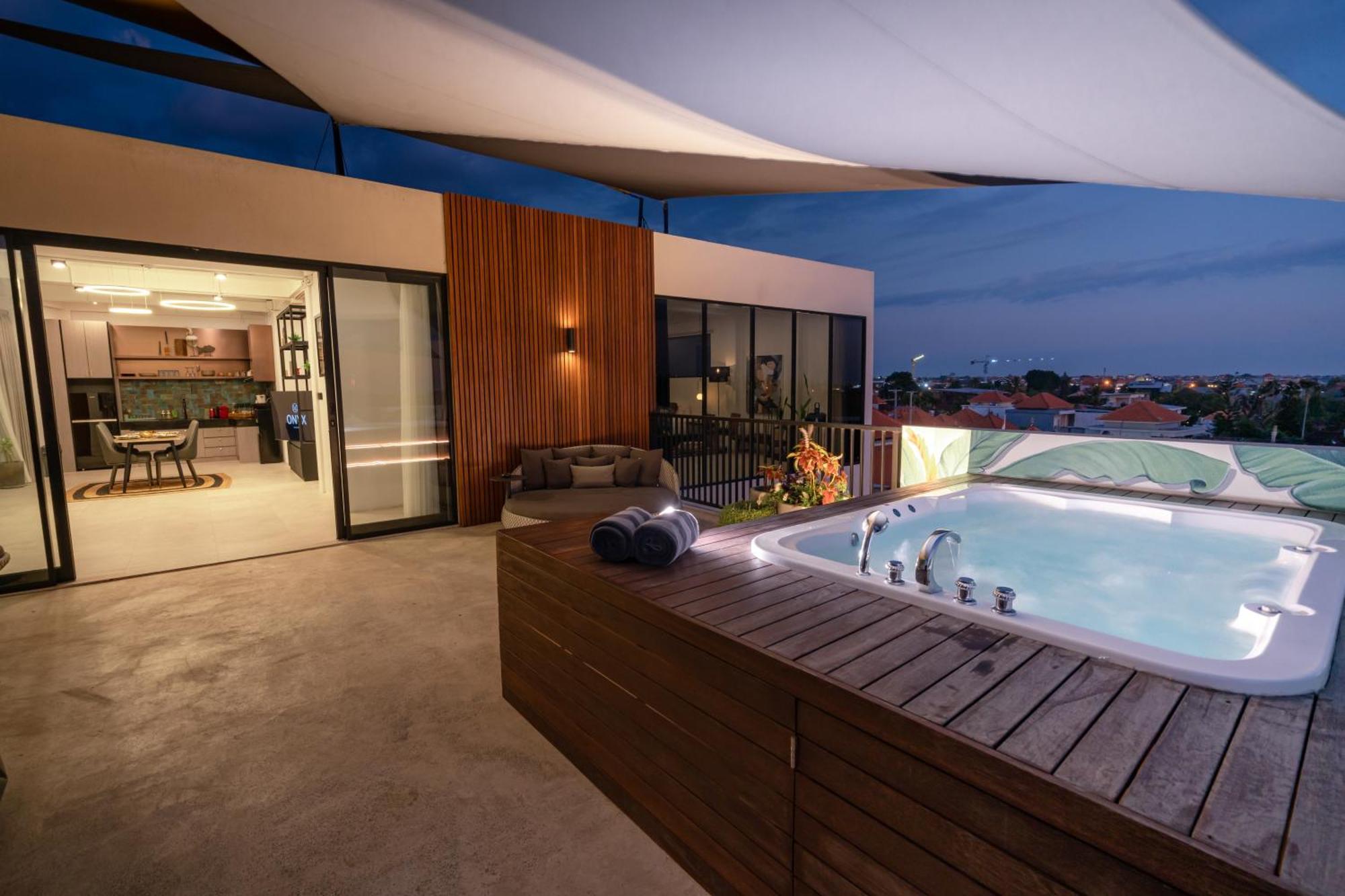 Onyx Beach Hotel Canggu  Bagian luar foto